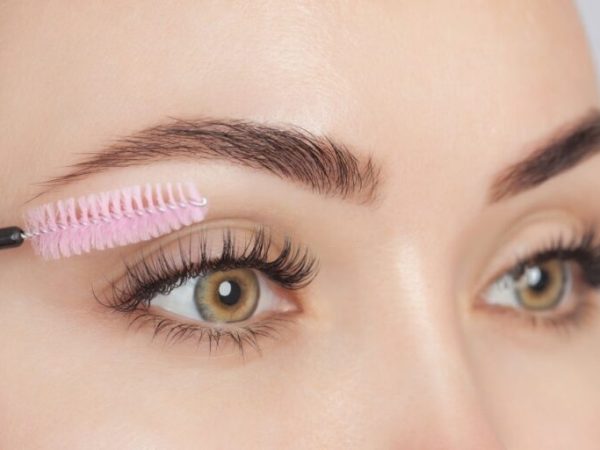 How to Care for Your Lash Extensions in Summer?